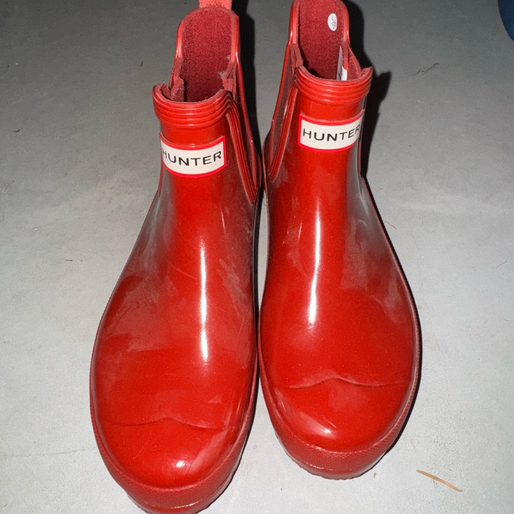 Hunter Bold Scarlet Boots